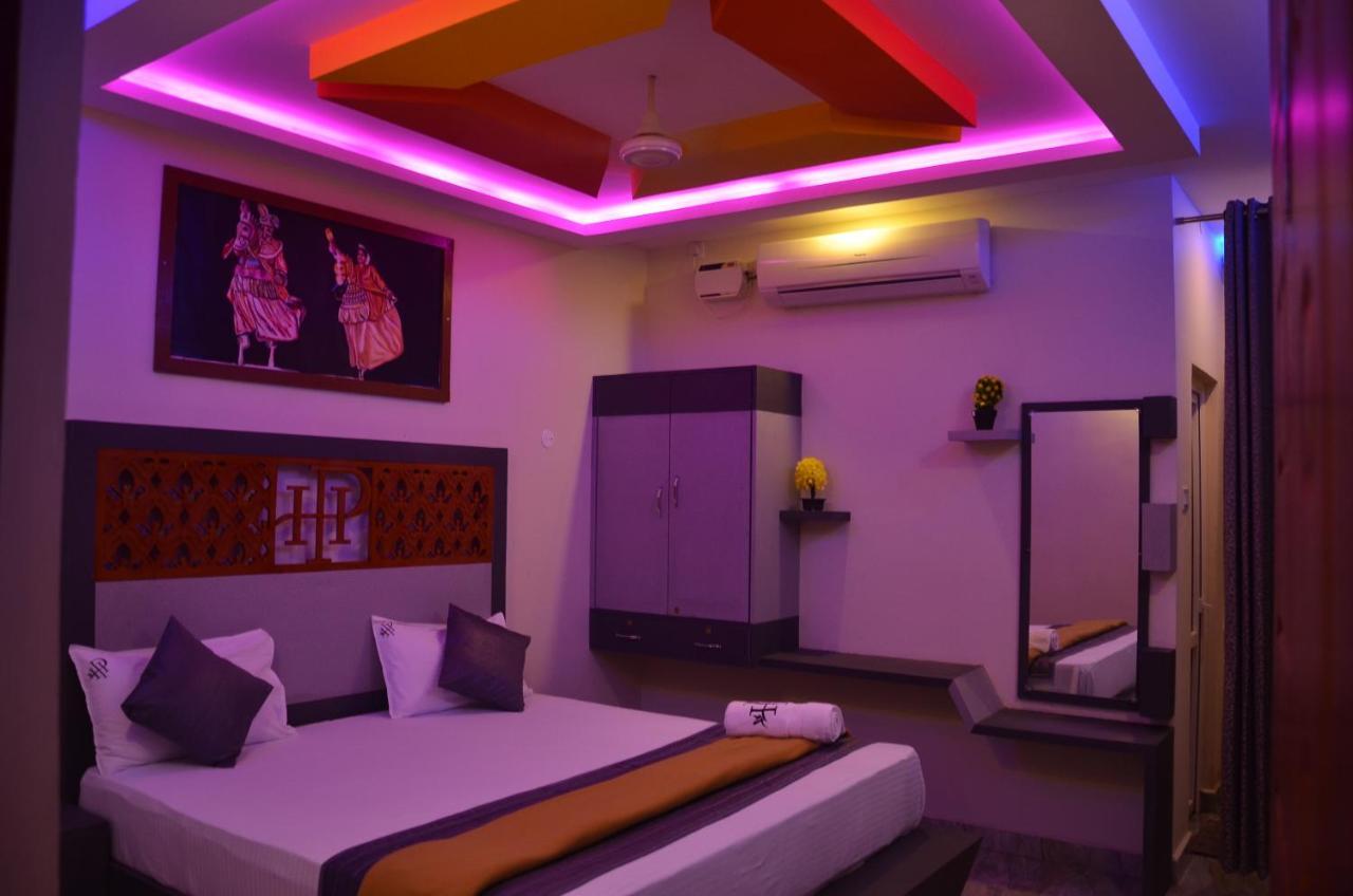 Hotel Panchavarnaa Rāmeswaram Esterno foto