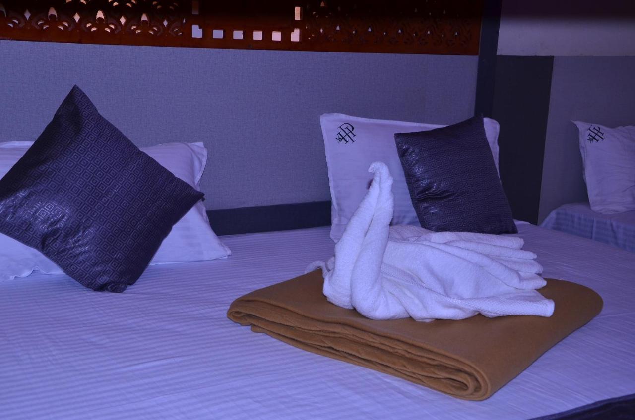 Hotel Panchavarnaa Rāmeswaram Esterno foto